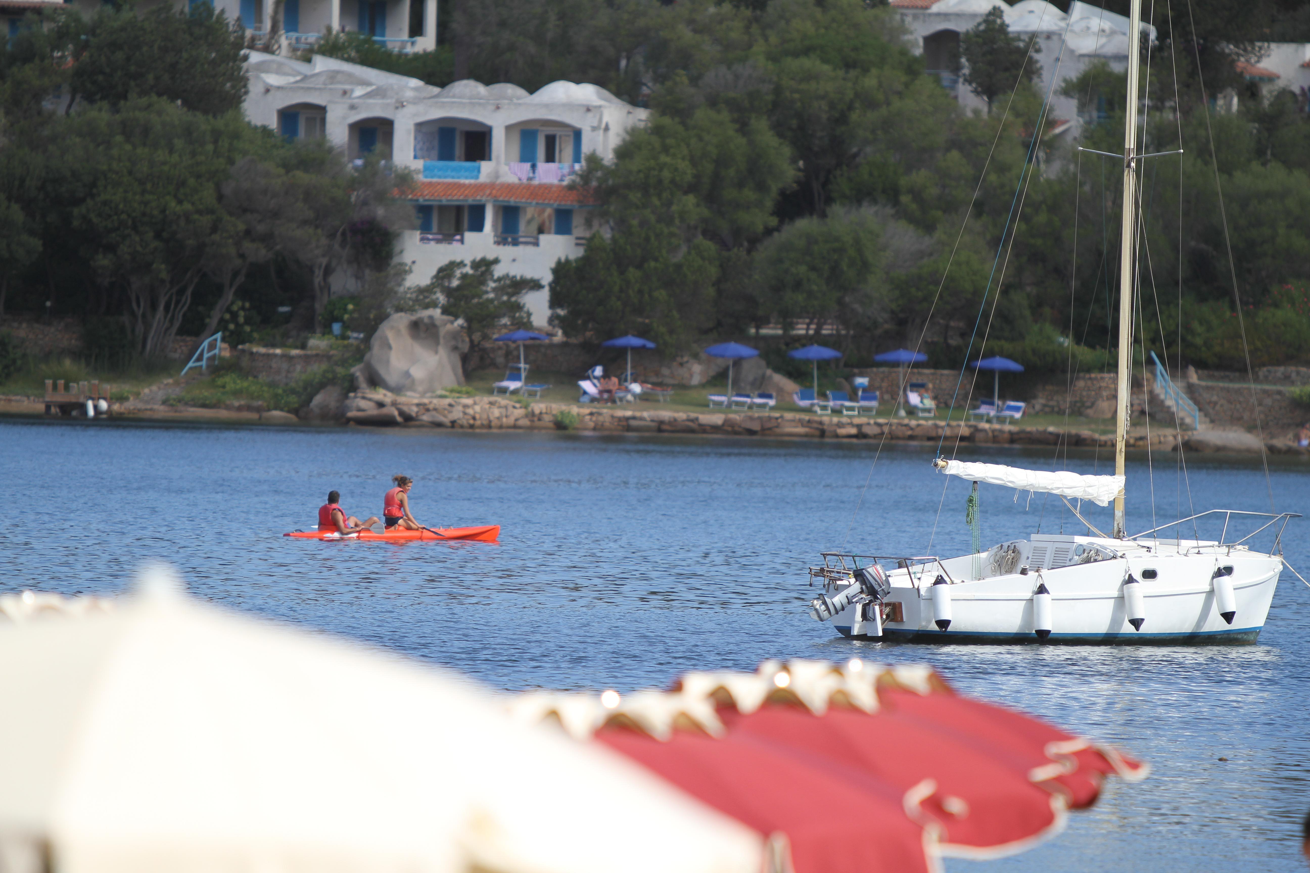 Club Esse Cala Bitta Hotel บายาซาร์ดิเนีย ภายนอก รูปภาพ