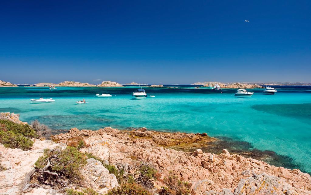 Club Esse Cala Bitta Hotel บายาซาร์ดิเนีย ภายนอก รูปภาพ