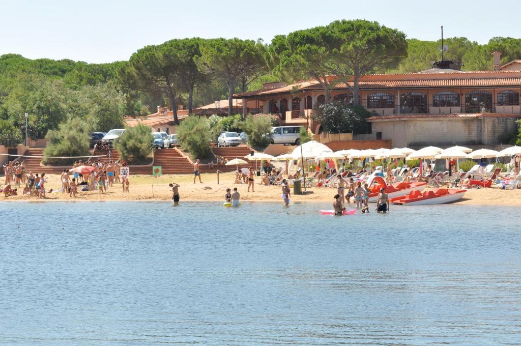 Club Esse Cala Bitta Hotel บายาซาร์ดิเนีย ภายนอก รูปภาพ