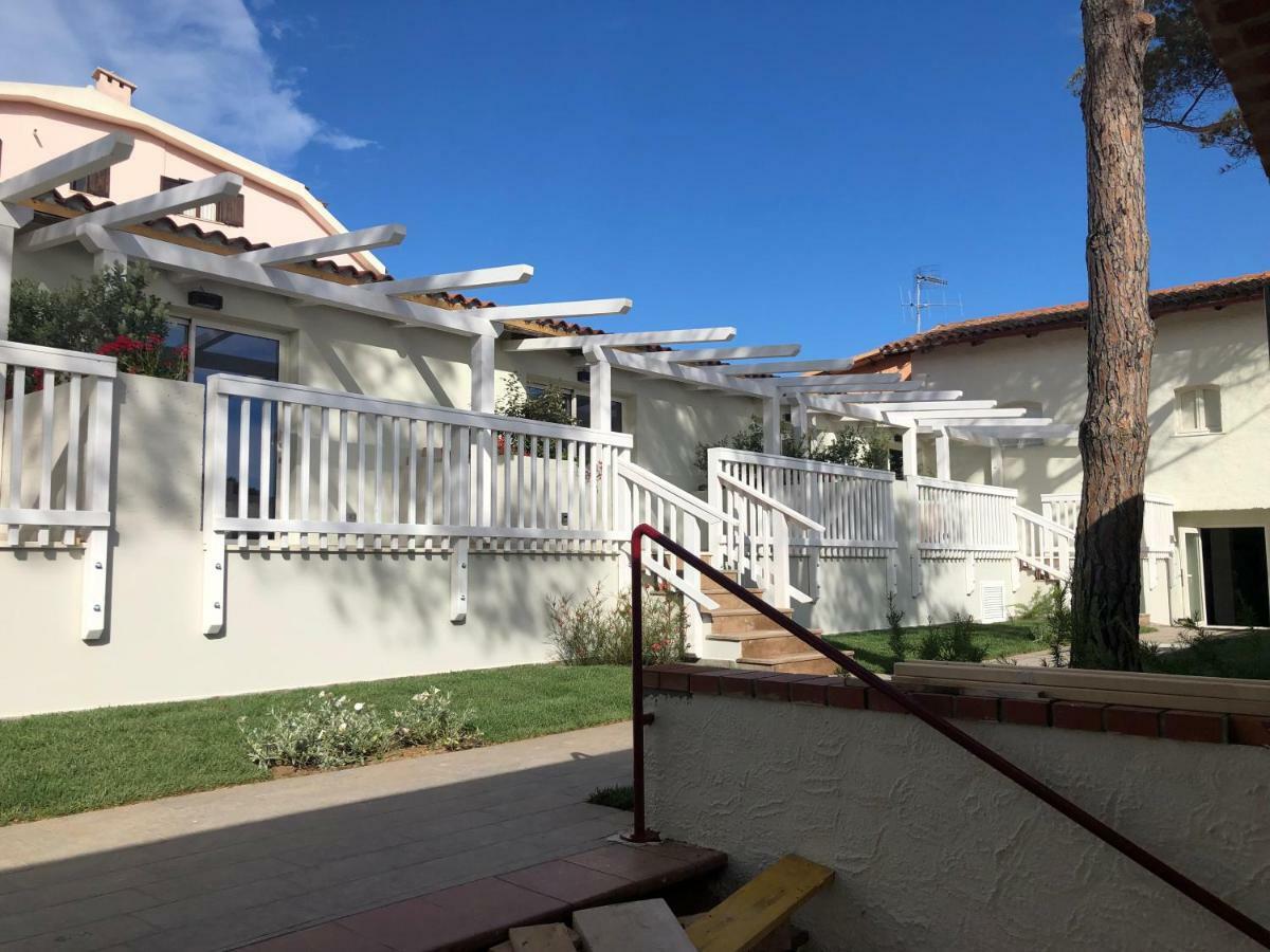 Club Esse Cala Bitta Hotel บายาซาร์ดิเนีย ภายนอก รูปภาพ